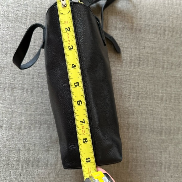 VGUC Madewell black zip-top transport crossbody bag - Picture 10 of 14